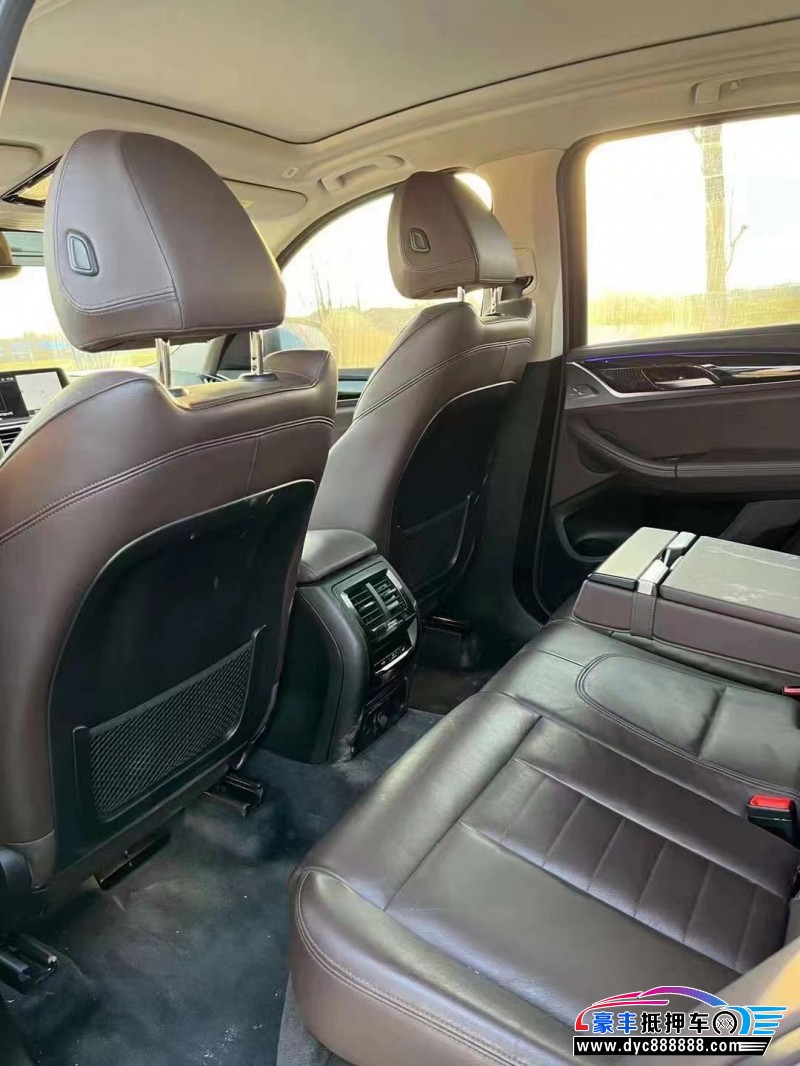 19年宝马X3轿车抵押车出售