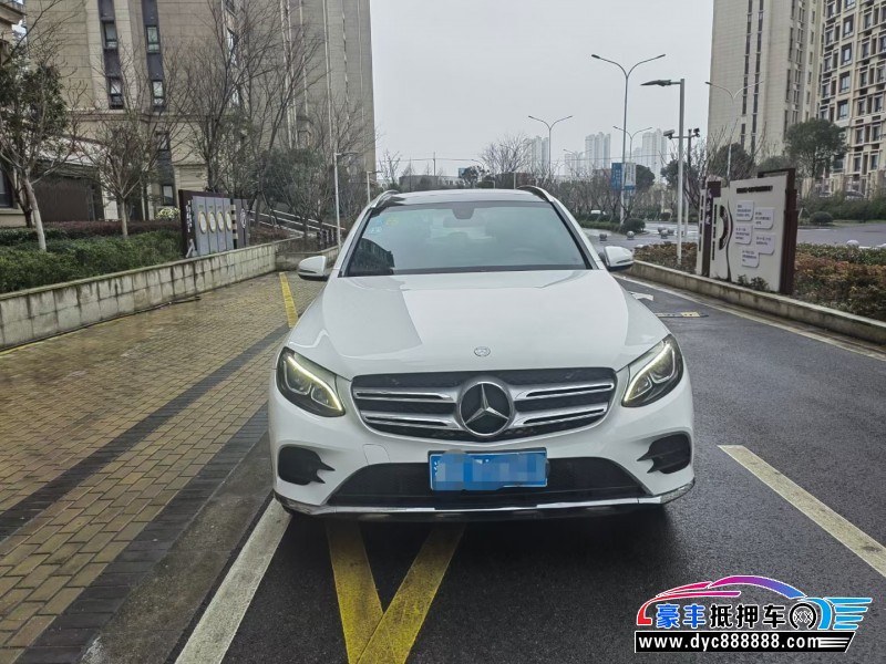 17年奔驰GLCSUV抵押车出售