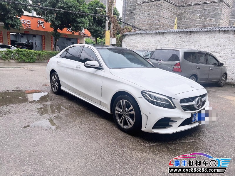 21年奔驰C轿车抵押车出售