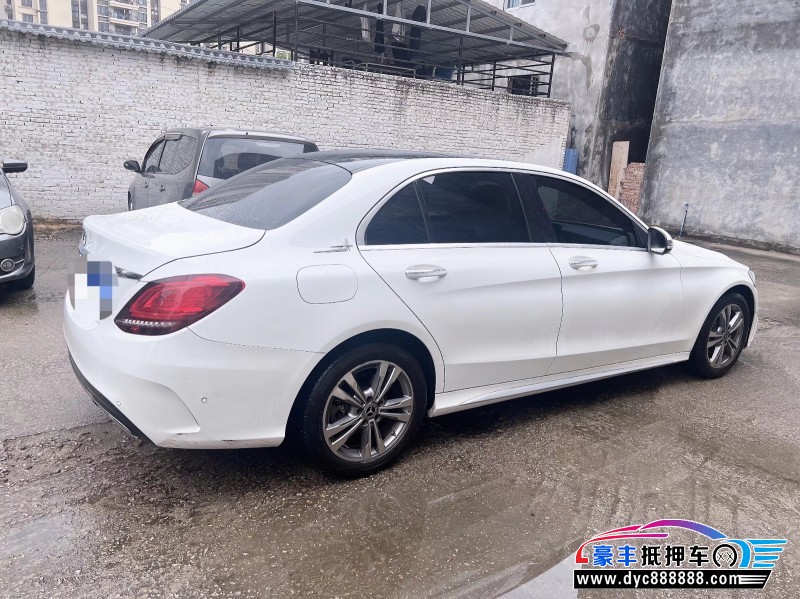 21年奔驰C轿车抵押车出售