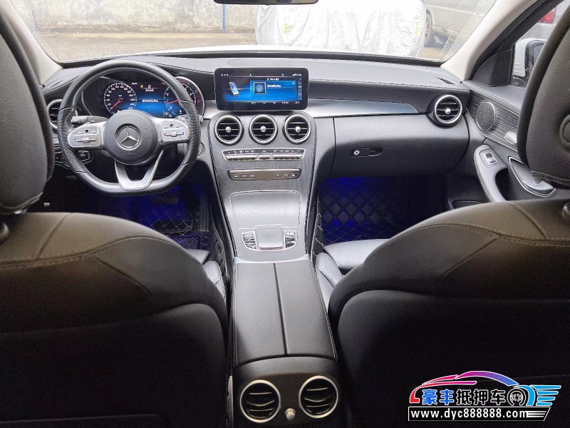 21年奔驰C轿车抵押车出售