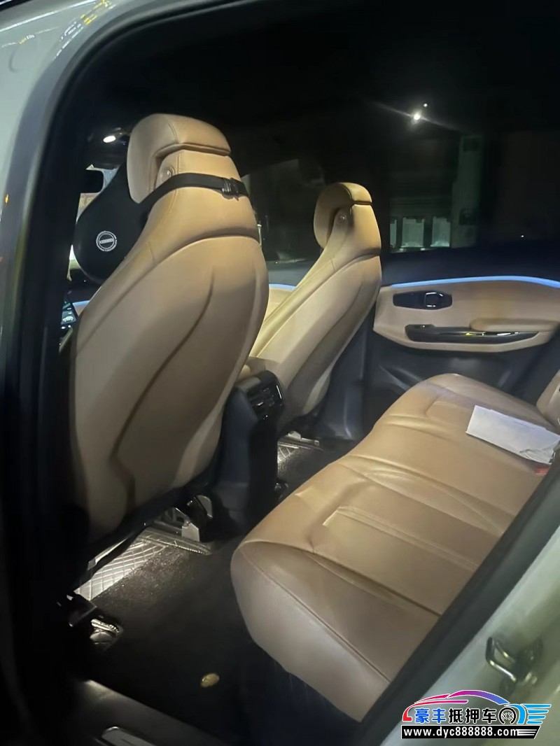 22年蔚来ES6轿车抵押车出售