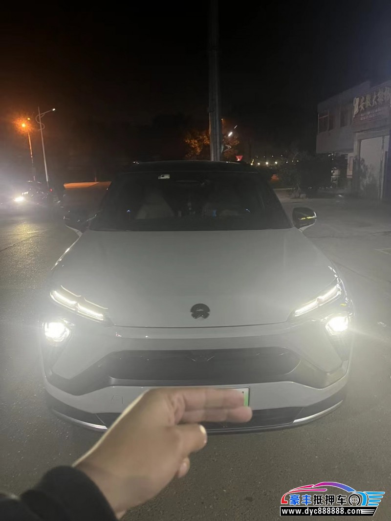 22年蔚来ES6轿车抵押车出售