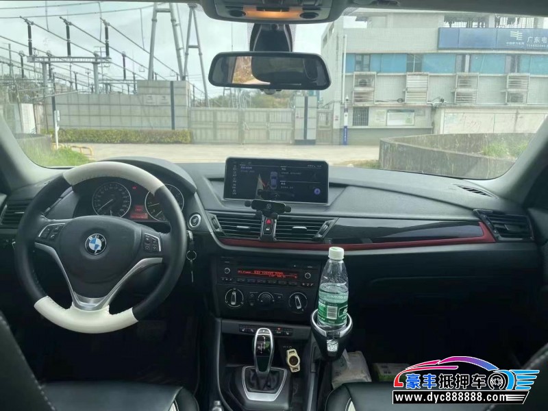 15年宝马X1轿车抵押车出售