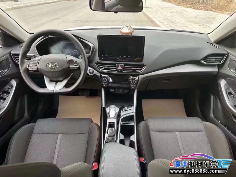 21年现代菲斯塔轿车抵押车出售