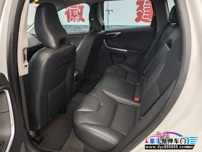 15年沃尔沃XC60轿车抵押车出售