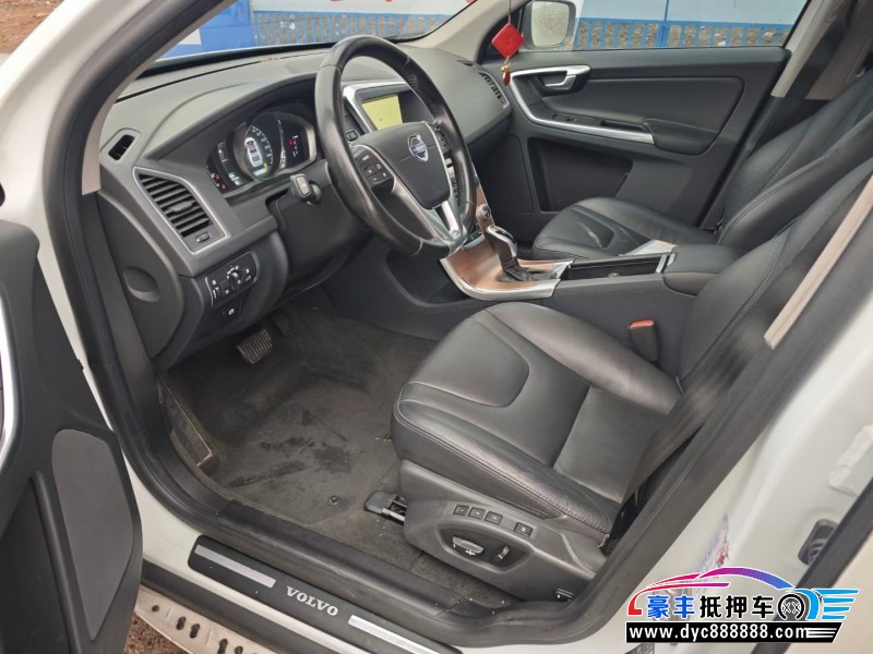 15年沃尔沃XC60轿车抵押车出售