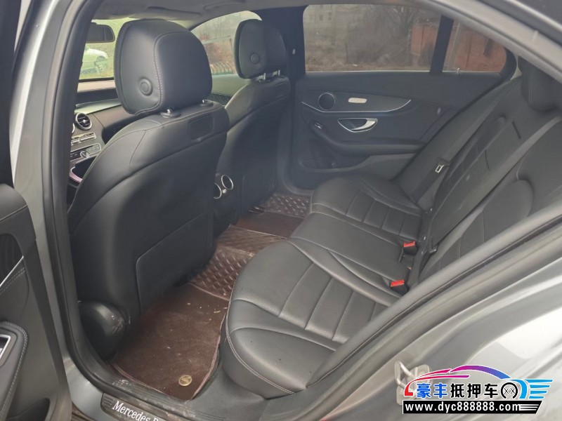 18年奔驰C轿车抵押车出售