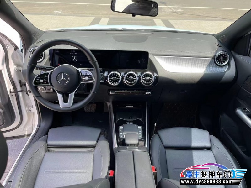 21年奔驰CLASUV抵押车出售