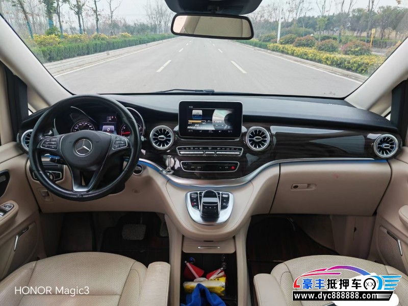 17年奔驰VMPV抵押车出售