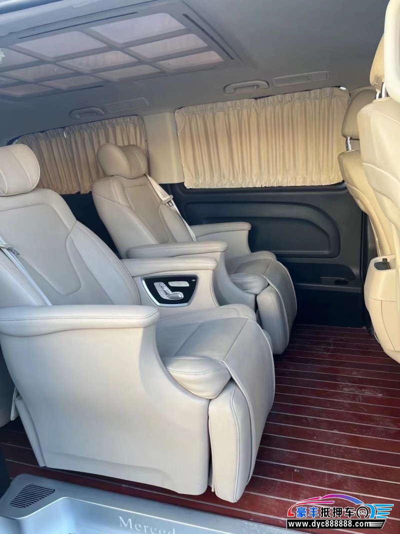 20年奔驰威霆MPV抵押车出售