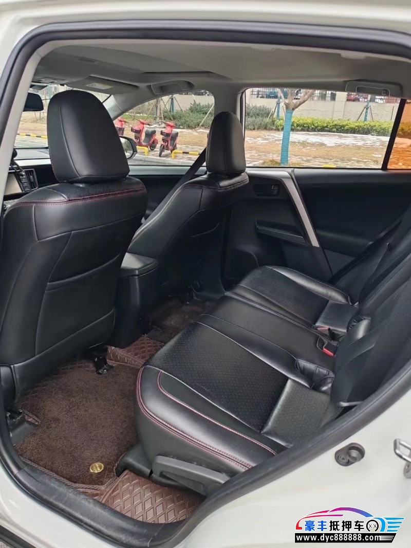 18年丰田RAV4SUV抵押车出售