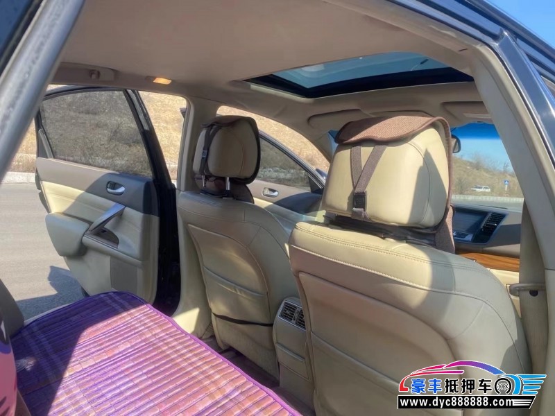 12年日产天籁轿车抵押车出售