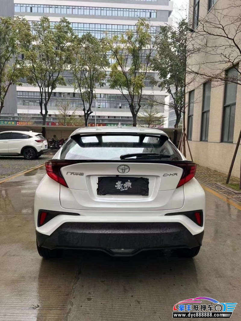 22年丰田C-HR轿车抵押车出售