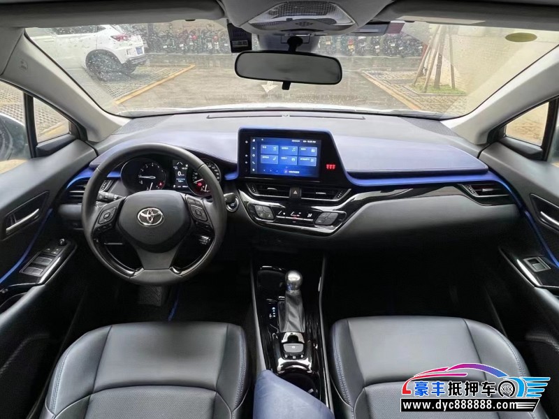 22年丰田C-HR轿车抵押车出售