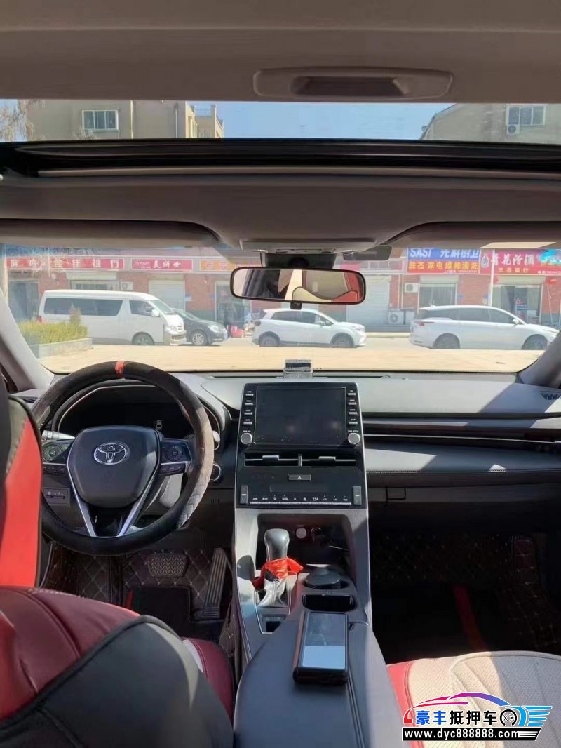20年丰田亚洲龙轿车抵押车出售