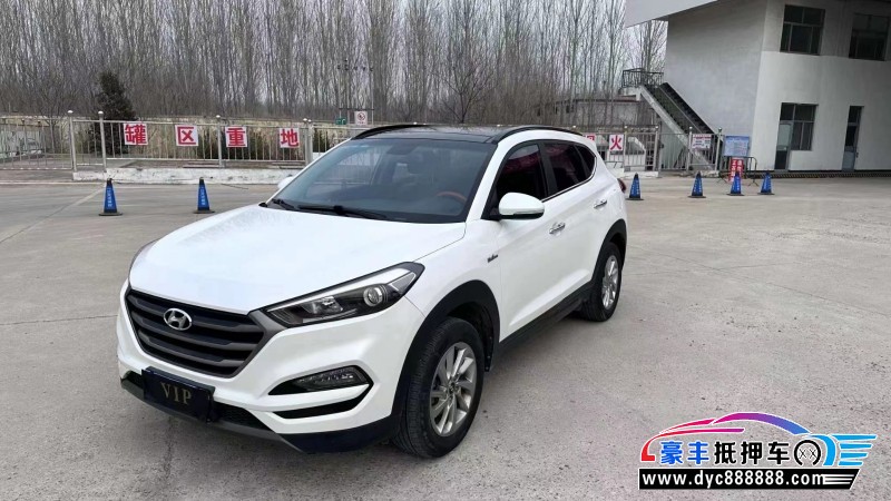 17年现代途胜轿车抵押车出售