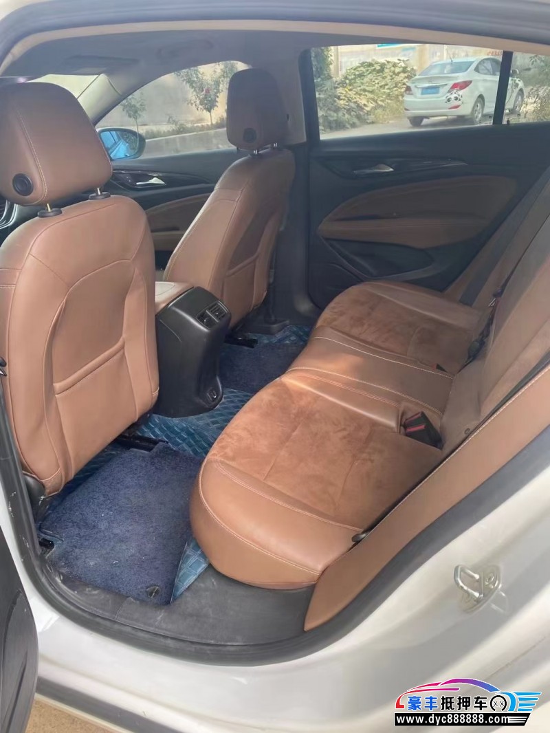 19年别克君威轿车抵押车出售