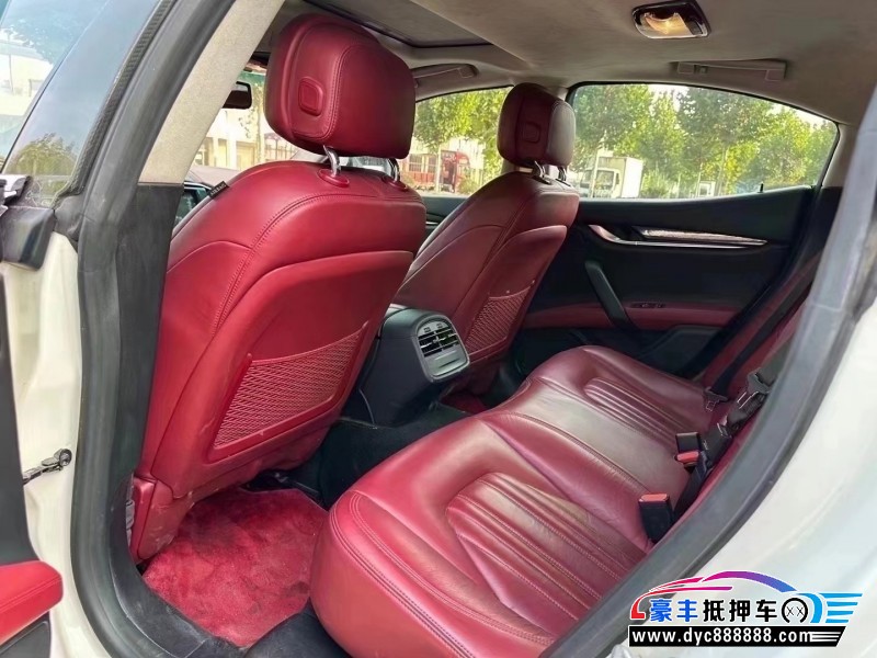 15年玛莎拉蒂Ghibli轿车抵押车出售