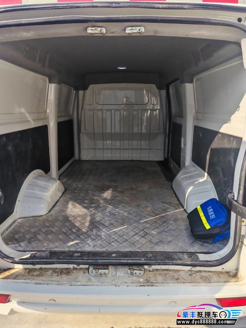 23年东风御风轿车抵押车出售