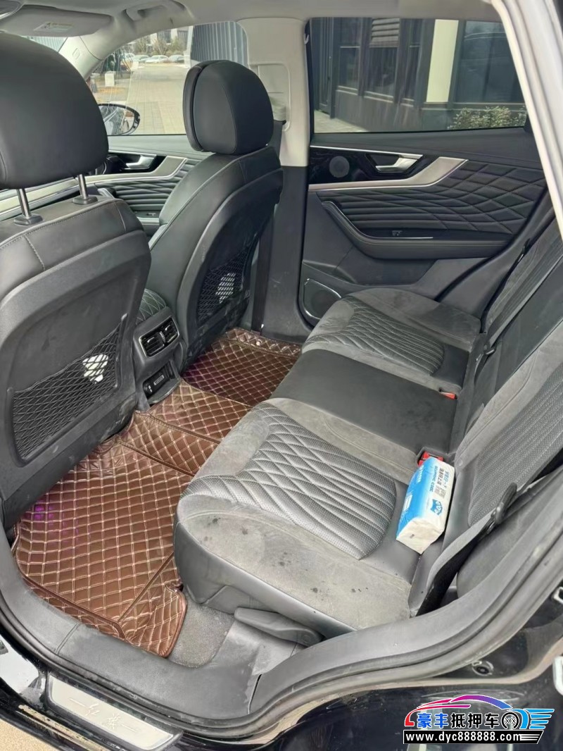 22年红旗HS5轿车抵押车出售