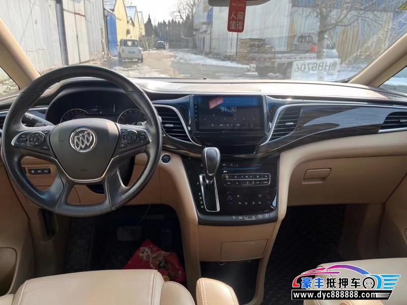 18年别克GL8轿车抵押车出售