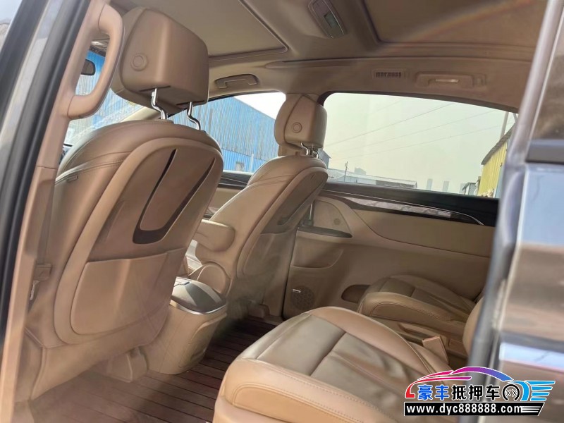 18年别克GL8轿车抵押车出售