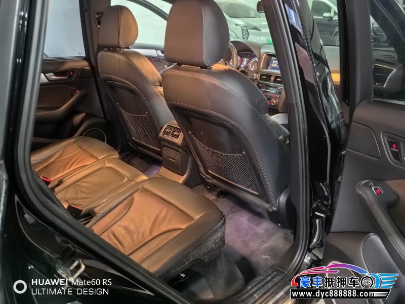 15年奥迪SQ5轿车抵押车出售