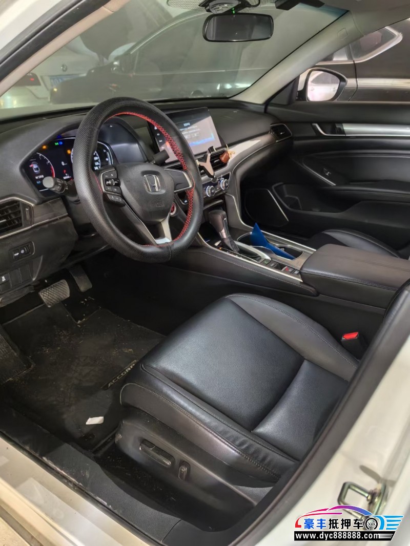 22年本田雅阁轿车抵押车出售