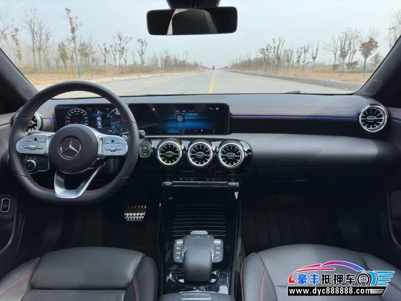 22年奔驰CLA轿车抵押车出售