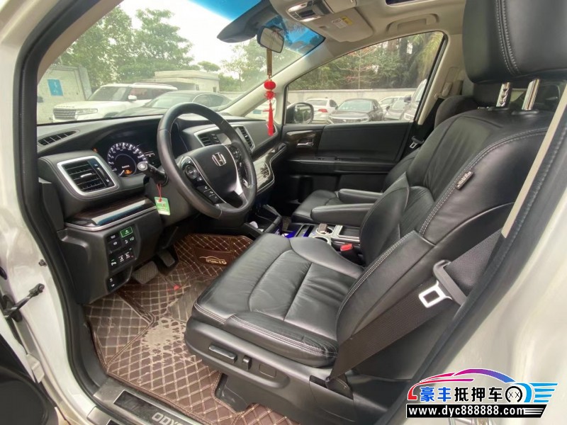 19年本田奥德赛轿车抵押车出售