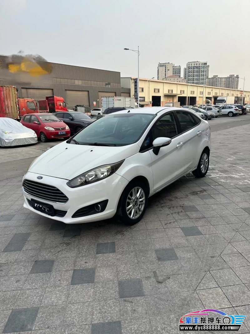 14年福特嘉年华轿车抵押车出售