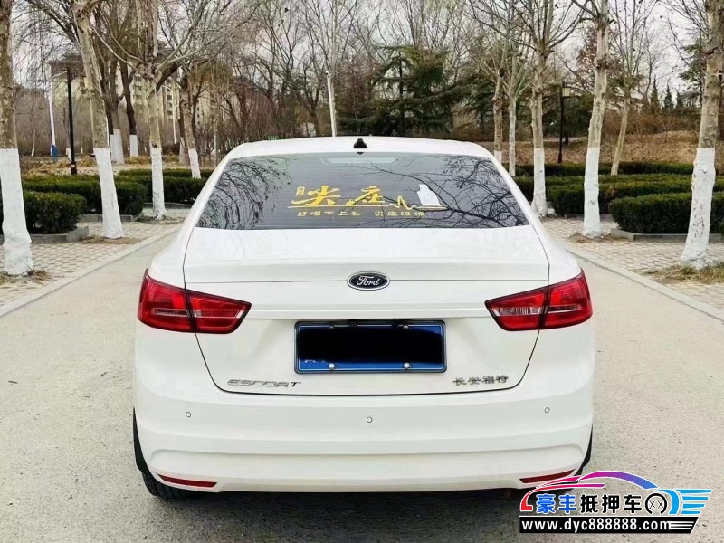 18年福特福睿斯轿车抵押车出售