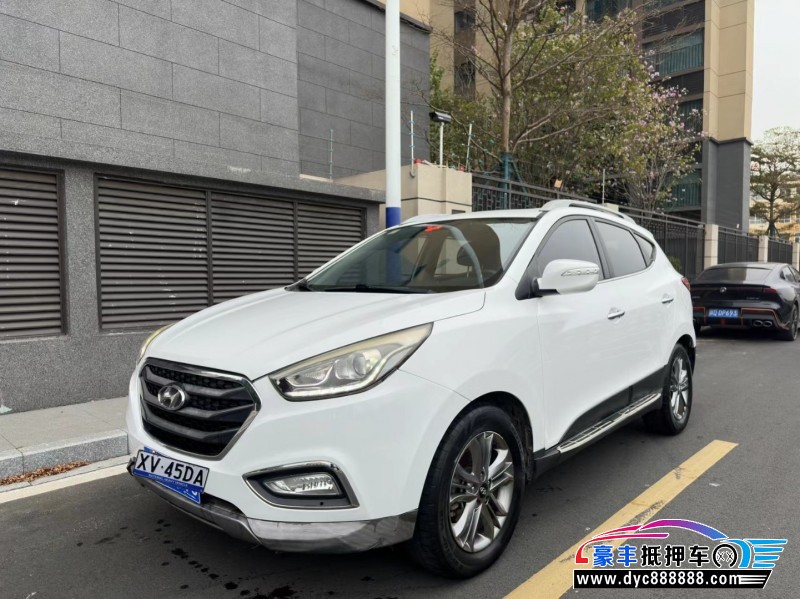 15年现代ix35轿车抵押车出售