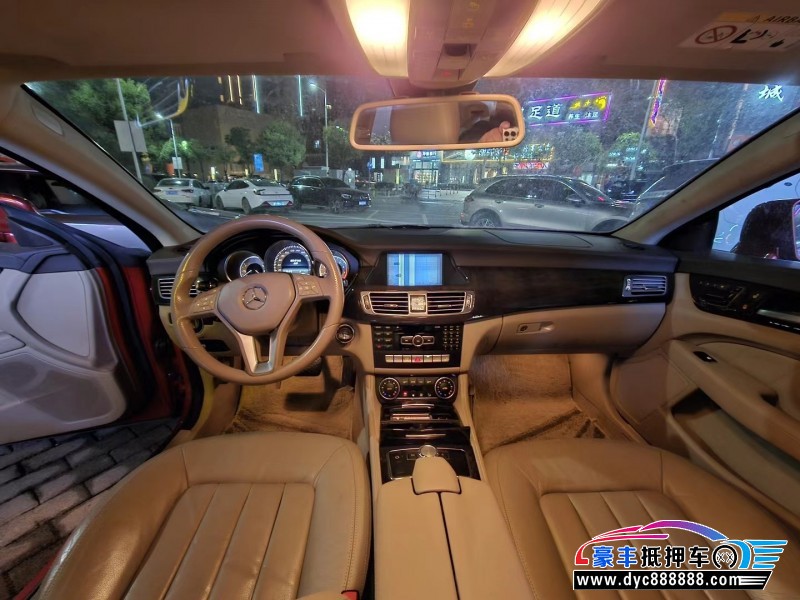 14年奔驰CLS轿车抵押车出售