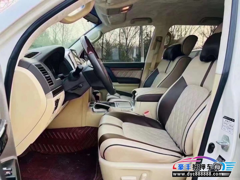 16年丰田兰德酷路泽（陆巡）轿车抵押车出售