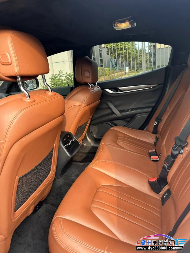 14年玛莎拉蒂Ghibli轿车抵押车出售