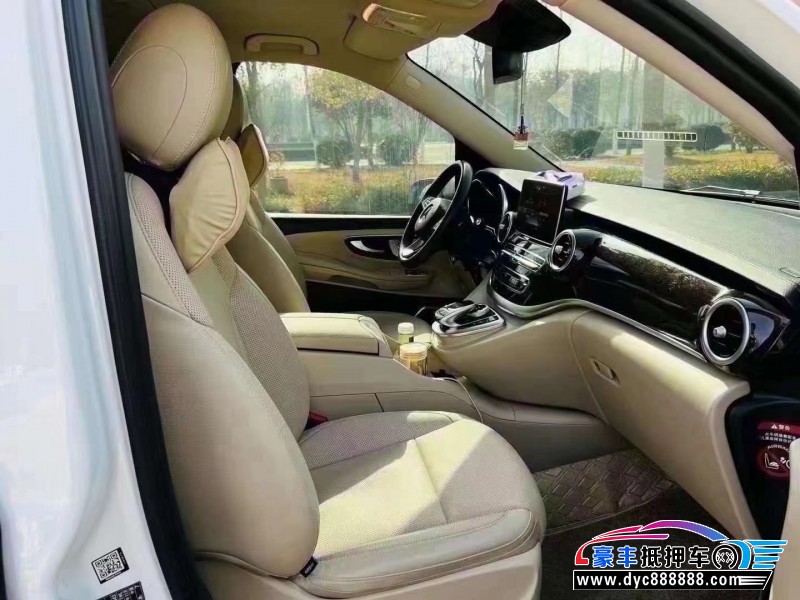 20年奔驰V轿车抵押车出售