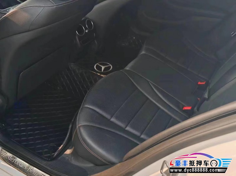 20年奔驰C轿车抵押车出售
