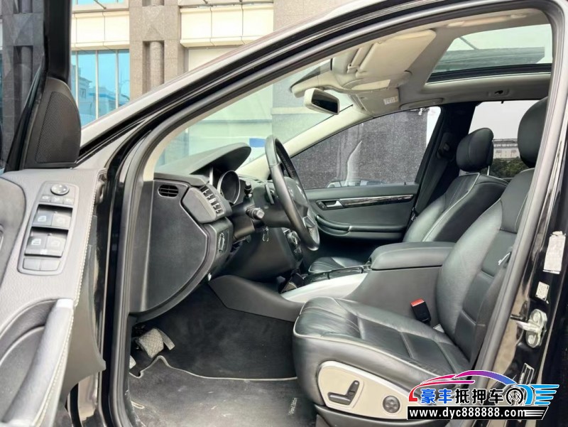 17年奔驰R轿车抵押车出售