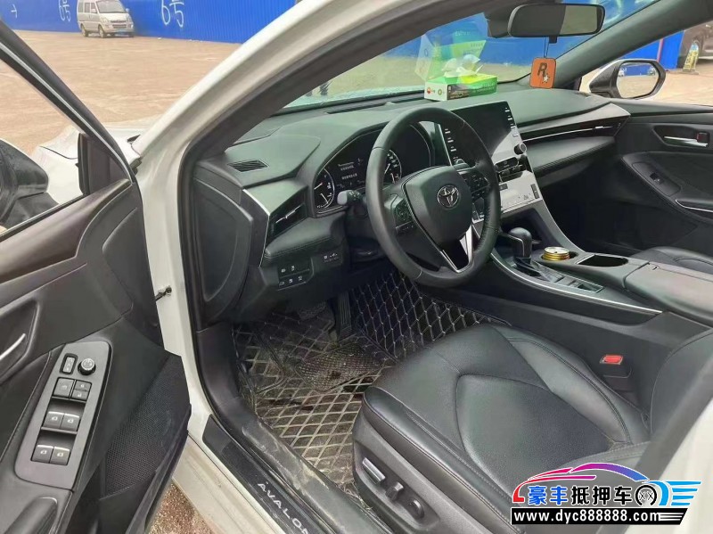 22年丰田亚洲龙轿车抵押车出售