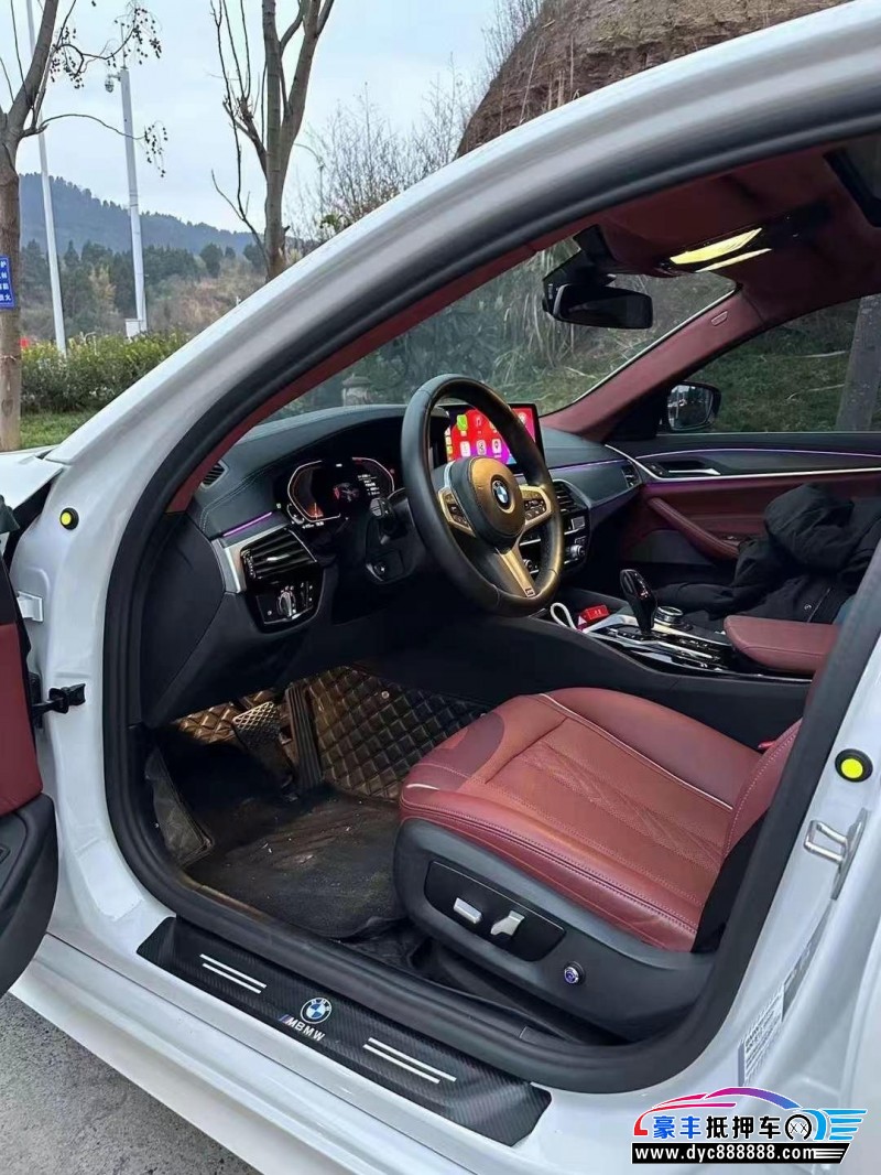 22年宝马5系轿车抵押车出售