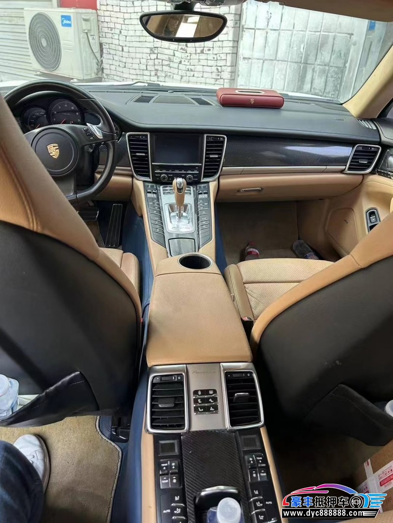 13年保时捷帕纳梅拉轿车抵押车出售