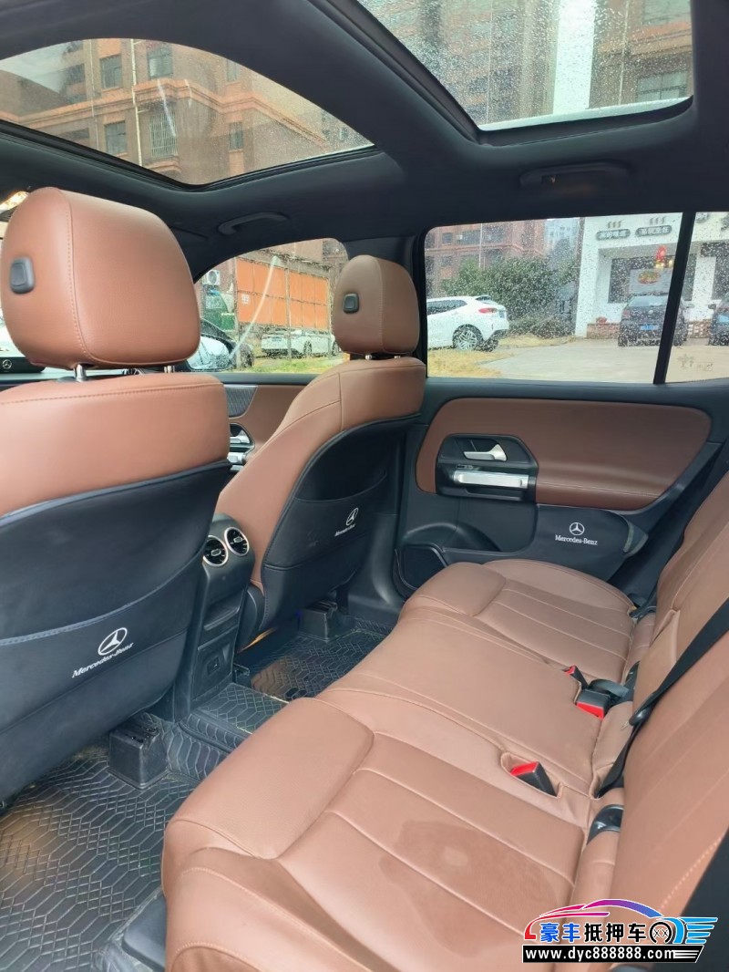 22年奔驰GLB轿车抵押车出售