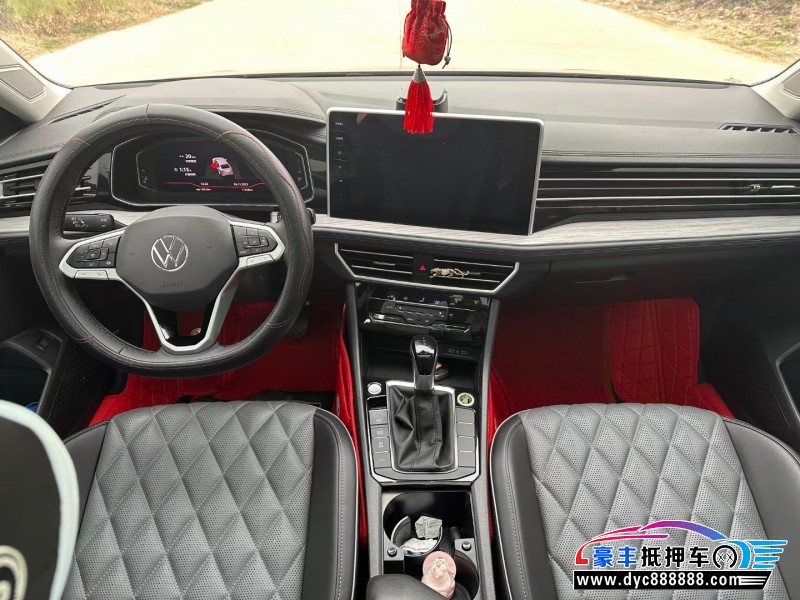 22年大众速腾轿车抵押车出售