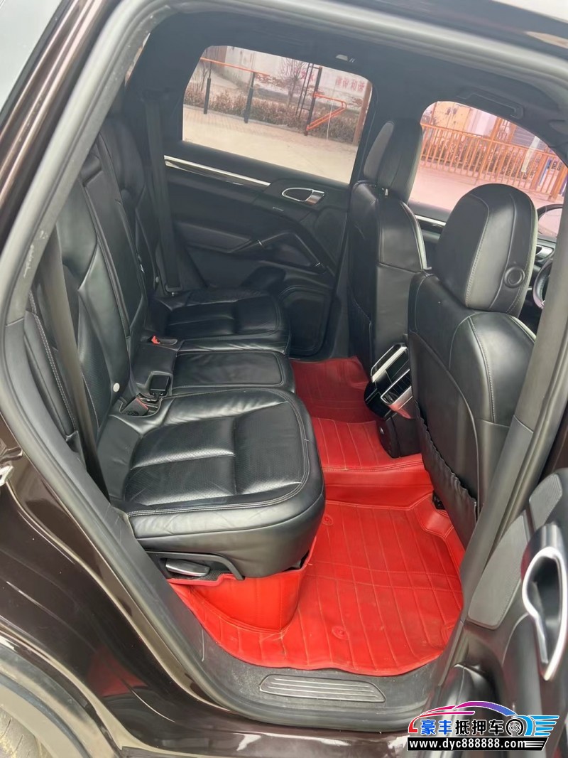 15年别克GL8轿车抵押车出售