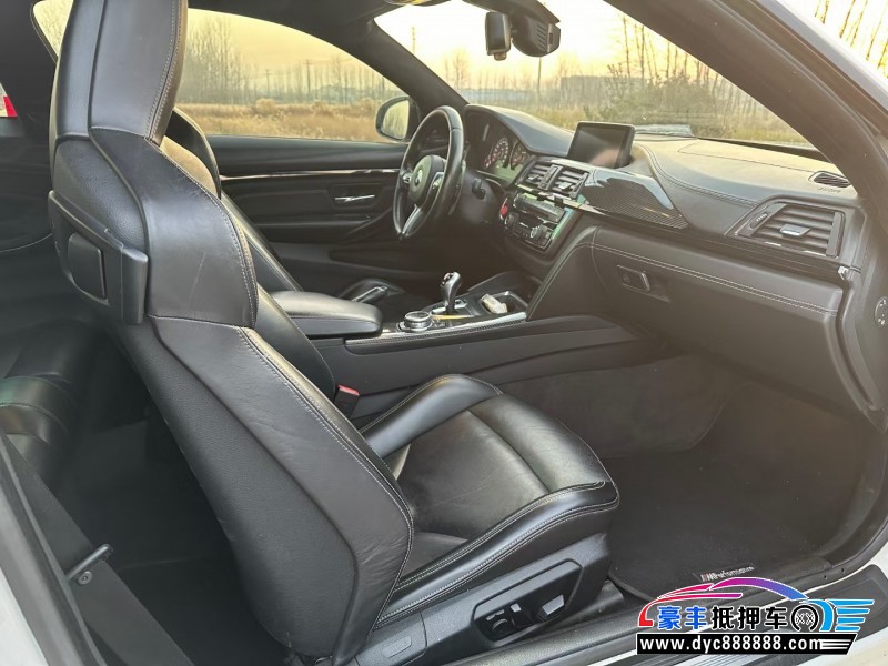 16年宝马M4轿车抵押车出售