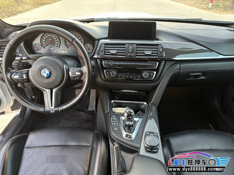 16年宝马M4轿车抵押车出售