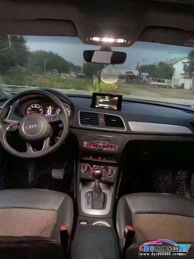 18年奥迪Q3轿车抵押车出售