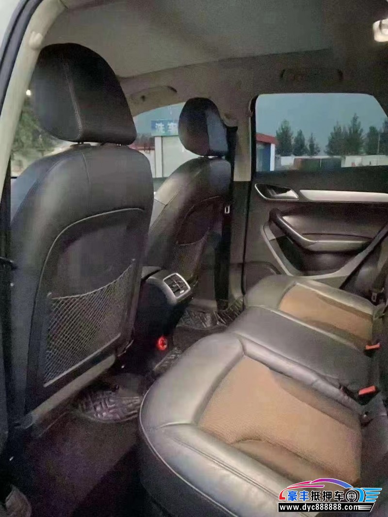 18年奥迪Q3轿车抵押车出售